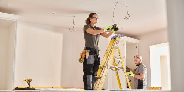 Best Residential Electrician Services  in Meiners Oaks, CA